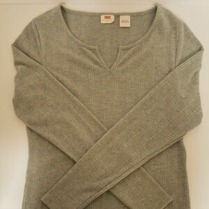 Levi's Long Sleeve Grey Tee